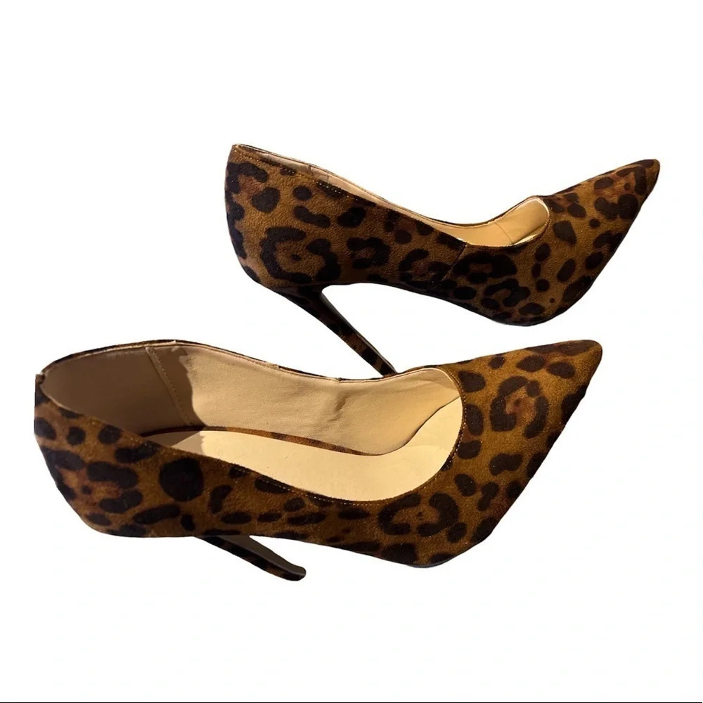 Vintage  luxury Leopard heels Sz 38